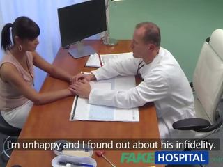 Fakehospital 教授 ファック 彼の 元 ベイブ