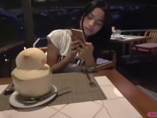 Dinner ja creampie jaoks aasia noor daam