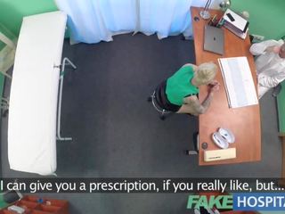 Palsu hospital menawan tatu minx demands cepat dan keras x rated video daripada medico