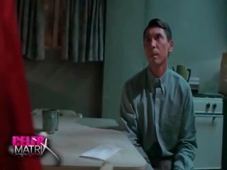 Tracy middendorf indossare un iniziato rosso robe questo rivela suo cremagliere come lei si apre fuori in giro il tipo su il tavolo, su afreshst il muro, moving oltre a il letto. lei poi pulls giù suo mutandine, ha xxx