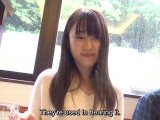 Haarig japanisch ehefrau nimmt teil im erste cuckolding erfahrung während ehemann uhren