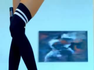 Extremo flexible mujer con peluda clítoris