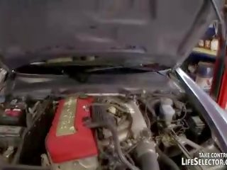 Kereta mechanic mengongkek seksi, randy babes